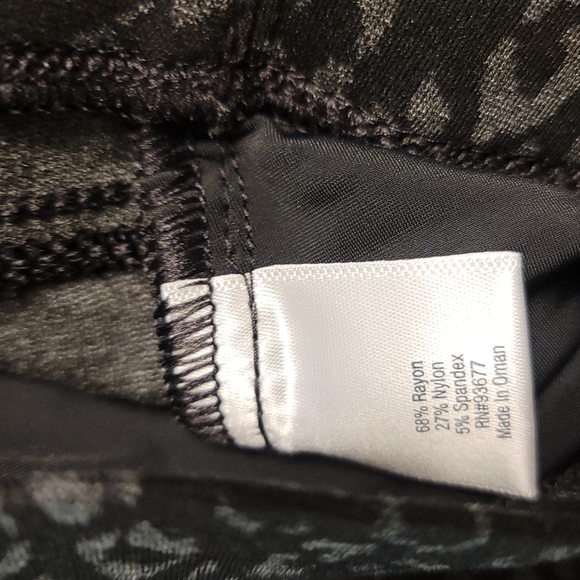 Leopard Print Skinnies - Picture 8 of 9